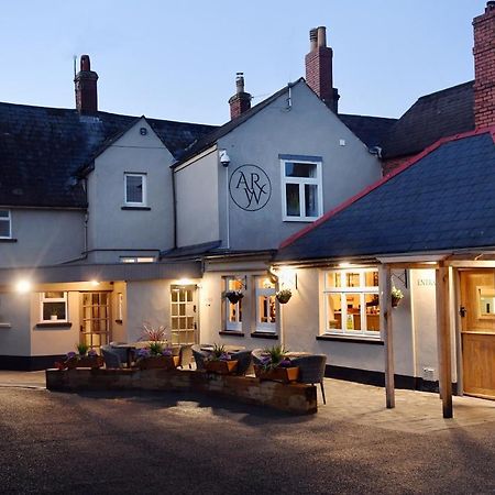 Alfred Russel Wallace Restaurant With Rooms Usk Luaran gambar