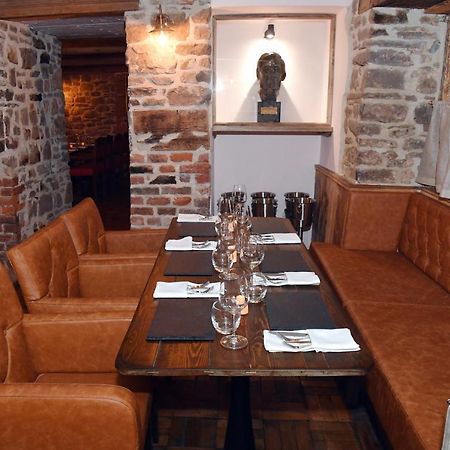 Alfred Russel Wallace Restaurant With Rooms Usk Luaran gambar